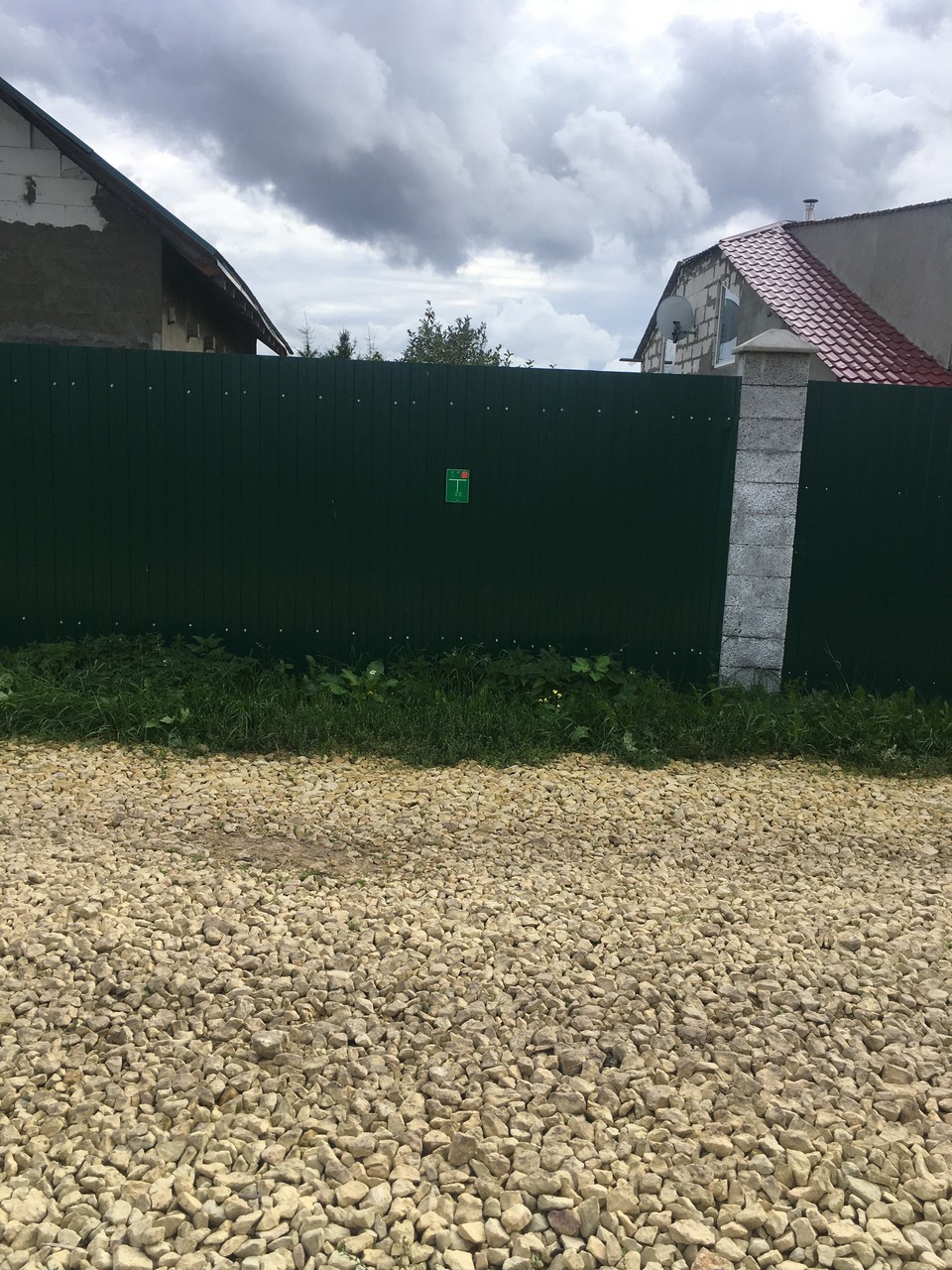 Незавершенное строительство газопровода в д. Торосово.